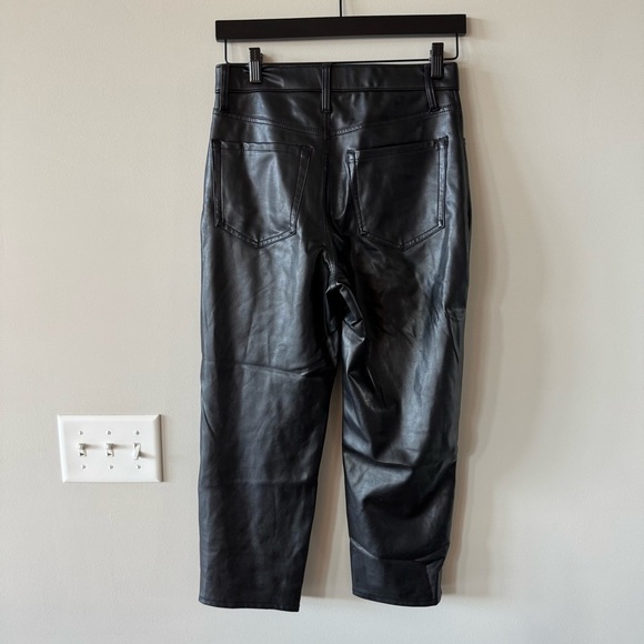Abercrombie & Fitch - The Ankle Straight Ultra High Rise - Vegan Leather - Black - Picture 7 of 10